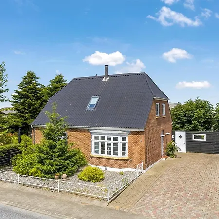 Melba - 13km From The Sea By Interhome Feriehus